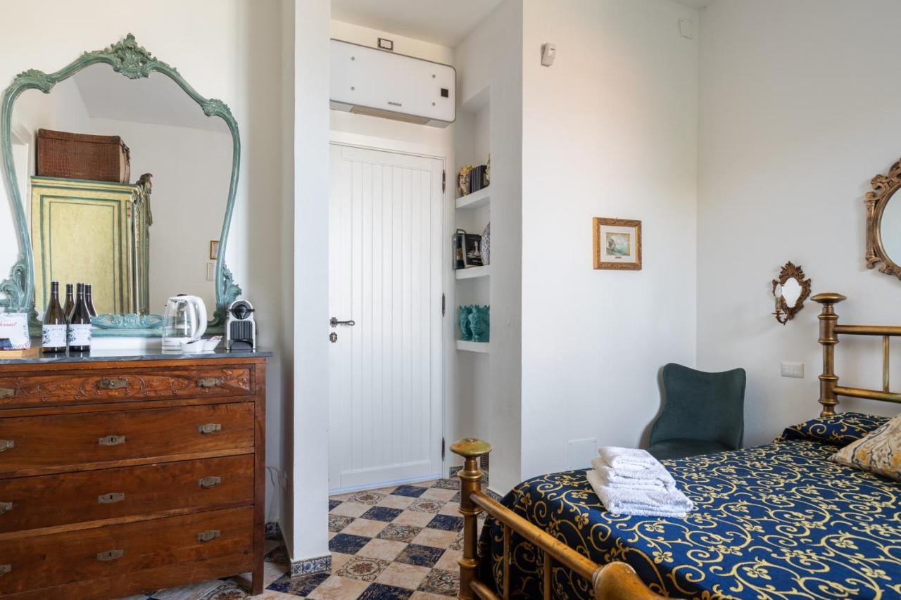 Vfh Villa Flavia Eco B&B - 50 Metri Dal Mare Santa Flavia Dış mekan fotoğraf